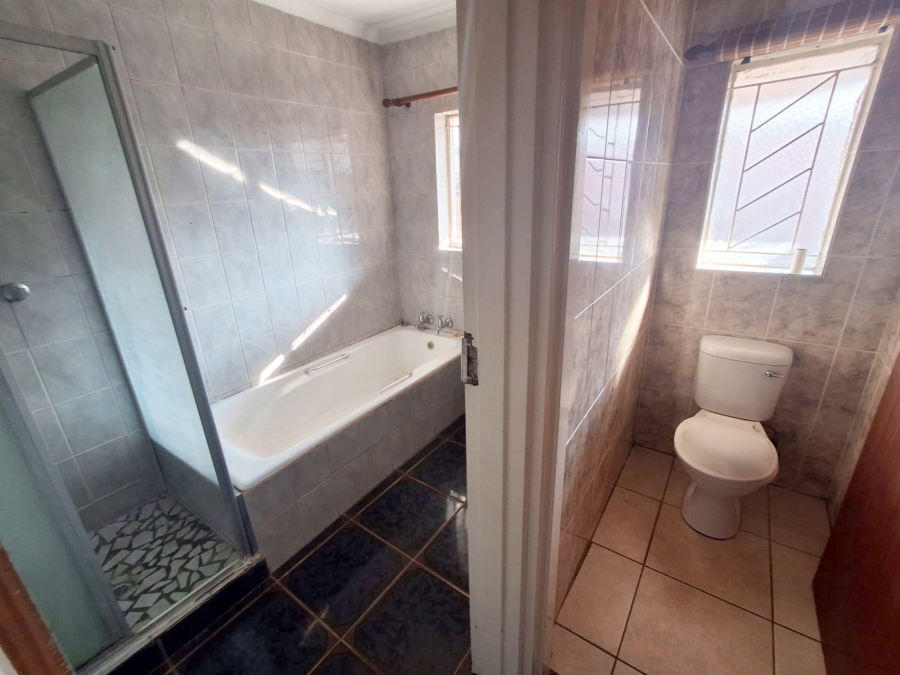 To Let 4 Bedroom Property for Rent in Virginia Free State